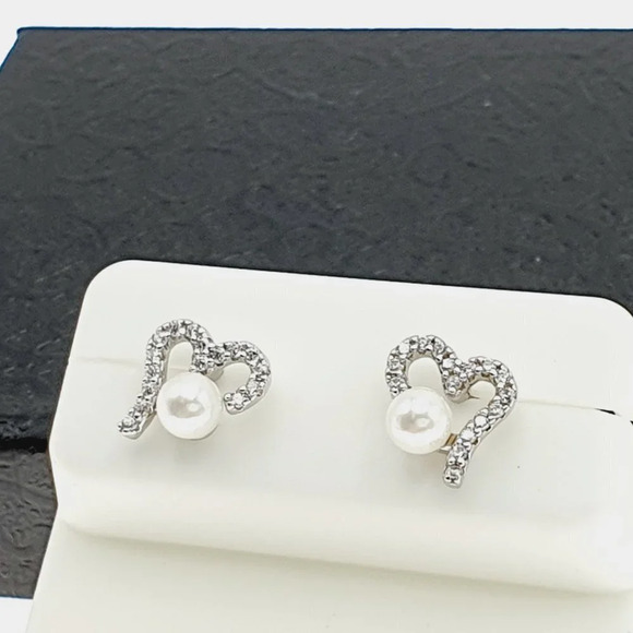 925 sterling silver luxury CZ earrings for women/girls Best for RJUS2150